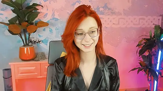 Snapshot of Orianna_Fox chatting on January 22, 2025, 6:52 pm Orianna Fox online show from January 22, 2025, 6:52 pm