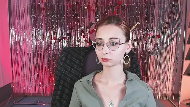 Snapshot of Orianna_Fox chatting on March 23, 2025, 8:15 am Orianna Fox online show from March 23, 2025, 8:15 am