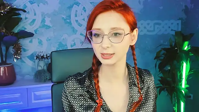 Snapshot of Orianna_Fox chatting on January 11, 2025, 4:46 pm Orianna Fox online show from January 11, 2025, 4:46 pm