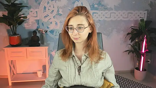 Snapshot of Orianna_Fox chatting on March 20, 2025, 5:13 am Orianna Fox online show from March 20, 2025, 5:13 am