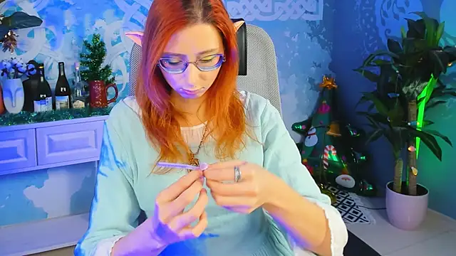 Snapshot of Orianna_Fox chatting on December 31, 2024, 7:18 pm Orianna Fox online show from December 31, 2024, 7:18 pm