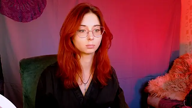 Snapshot of Orianna_Fox chatting on September 9, 2025, 3:10 pm Orianna Fox online show from September 9, 2025, 3:10 pm