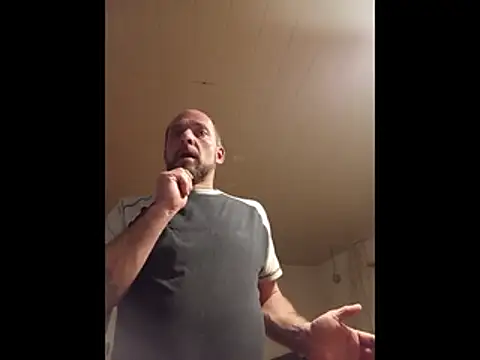 Snapshot of rosaeichel chatting on March 7, 2026, 8:25 pm rosaeichel online show from March 7, 2026, 8:25 pm