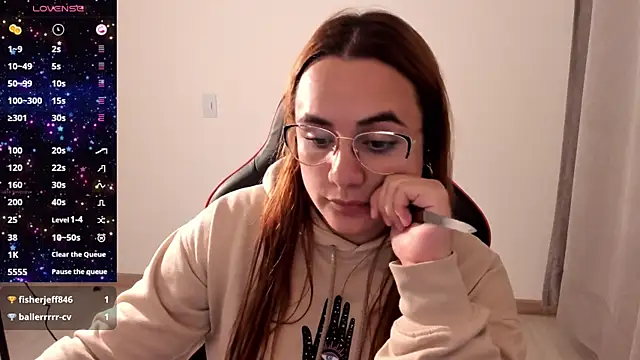 Snapshot of maryluna95 chatting on October 28, 2025, 2:12 am maryluna95 online show from October 28, 2025, 2:12 am