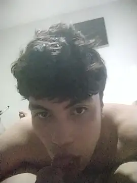 Snapshot of katforu chatting on January 12, 2026, 12:06 am katforu online show from January 12, 2026, 12:06 am