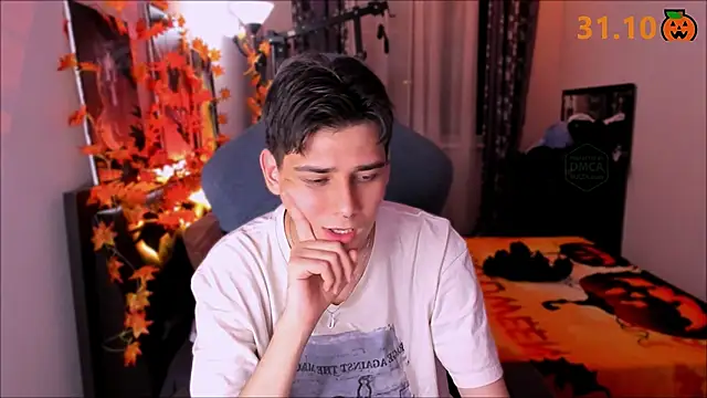 Snapshot of Foxicfu chatting on October 19, 2025, 6:10 pm Foxicfu online show from October 19, 2025, 6:10 pm