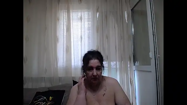maturekorine online show from July 9, 2026, 11:42 am