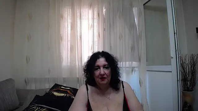 maturekorine online show from July 31, 2026, 4:26 pm