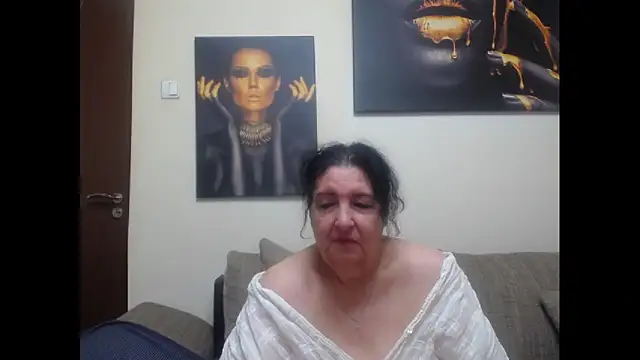 maturekorine online show from May 3, 2026, 8:23 pm