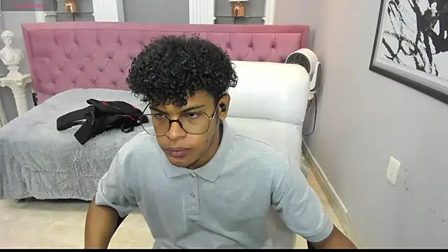 boylittle19cm online show from October 10, 2025, 12:50 pm