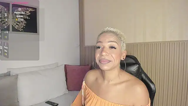 Snapshot of summer_night_ chatting on November 15, 2025, 12:09 pm summer night online show from November 15, 2025, 12:09 pm