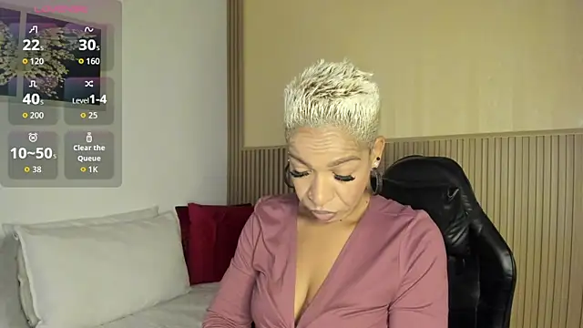 Snapshot of summer_night_ chatting on September 18, 2025, 11:46 am summer night online show from September 18, 2025, 11:46 am