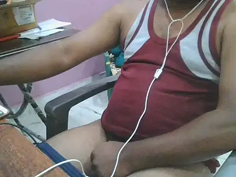 Snapshot of ITGuyhyd chatting on February 25, 2026, 6:41 pm ITGuyhyd online show from February 25, 2026, 6:41 pm