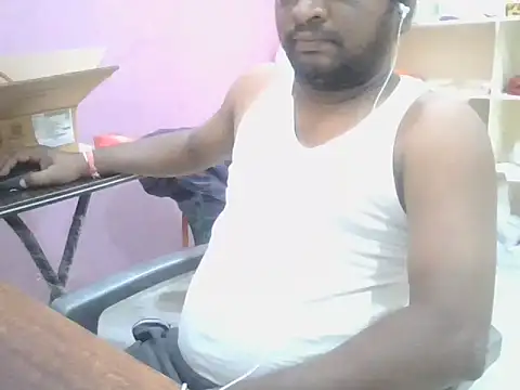 Snapshot of ITGuyhyd chatting on February 17, 2026, 5:21 pm ITGuyhyd online show from February 17, 2026, 5:21 pm