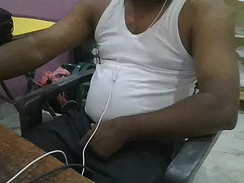 Snapshot of ITGuyhyd chatting on March 10, 2026, 5:17 pm ITGuyhyd online show from March 10, 2026, 5:17 pm