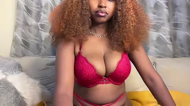 Snapshot of Chocolate_queen2 chatting on May 5, 2026, 1:19 am Chocolate queen2 online show from May 5, 2026, 1:19 am