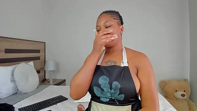 Renee-18 online show from July 5, 2026, 9:05 am