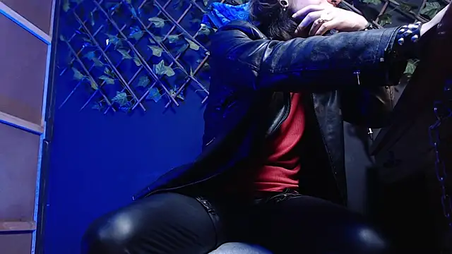 Dicaprioo  online show from December 5, 2025, 4:22 am