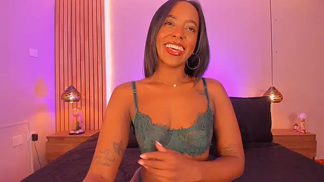 EmilyHaan online show from October 8, 2025, 8:09 pm