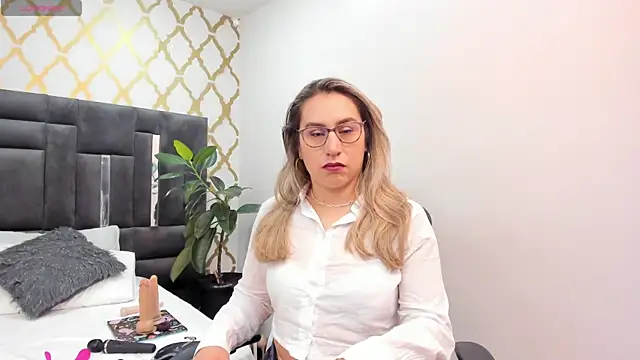 RubbyTaylor online show from August 5, 2026, 2:44 pm