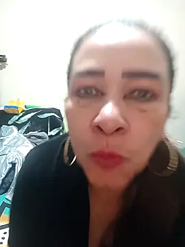 Snapshot of LITLESTAR chatting on December 4, 2025, 3:55 pm LITLESTAR online show from December 4, 2025, 3:55 pm