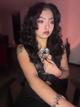 Snapshot of _Gothiccbitch_ chatting on April 24, 2026, 4:25 am Gothiccbitch online show from April 24, 2026, 4:25 am