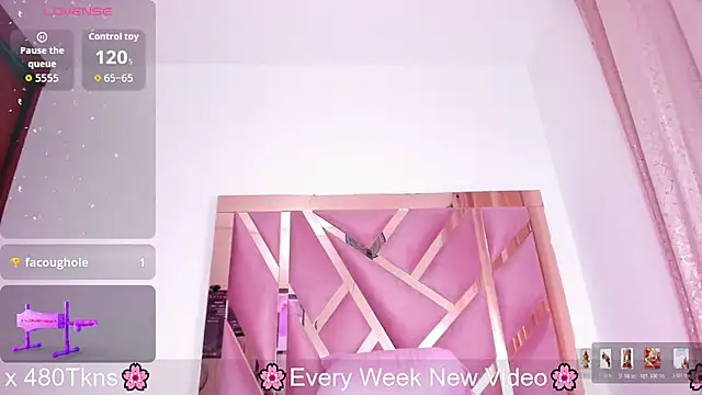 Snapshot of CherryBlossom23 chatting on May 21, 2026, 1:58 am CherryBlossom23 online show from May 21, 2026, 1:58 am