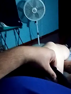 GILBERTHOR92 online show from February 25, 2026, 4:01 am