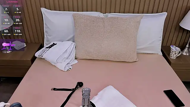 Snapshot of katia_expensive chatting on December 5, 2025, 8:46 am katia expensive online show from December 5, 2025, 8:46 am