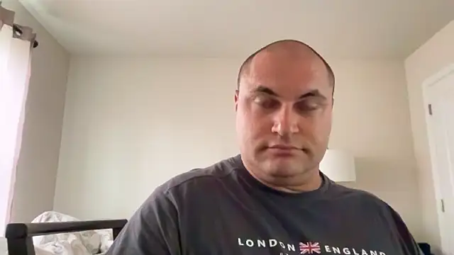 Snapshot of SluggishChase99 chatting on October 23, 2025, 8:18 pm SluggishChase99 online show from October 23, 2025, 8:18 pm