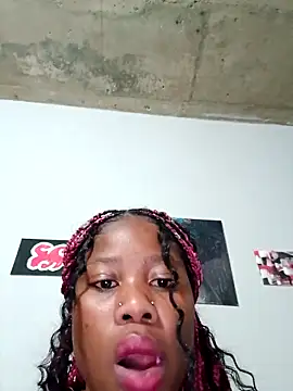 Snapshot of PerfectionBerrie chatting on November 6, 2025, 9:57 am PerfectionBerrie online show from November 6, 2025, 9:57 am