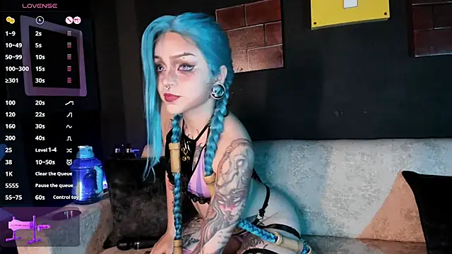 Snapshot of Elettra_Rou chatting on December 27, 2024, 11:21 pm Elettra Rou online show from December 27, 2024, 11:21 pm