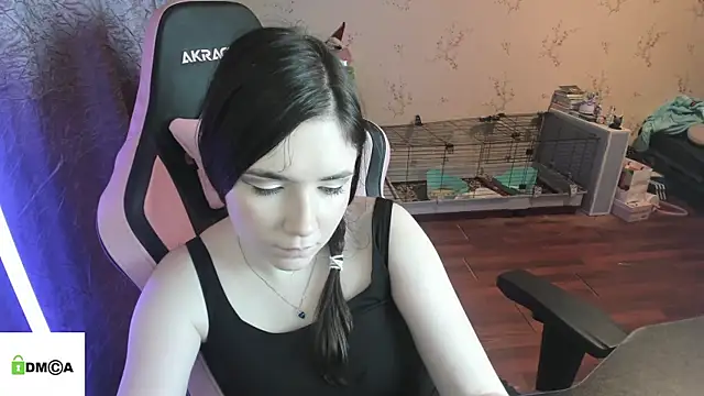 Snapshot of Crazy_forest_fairy chatting on March 6, 2026, 9:54 pm Crazy forest fairy online show from March 6, 2026, 9:54 pm