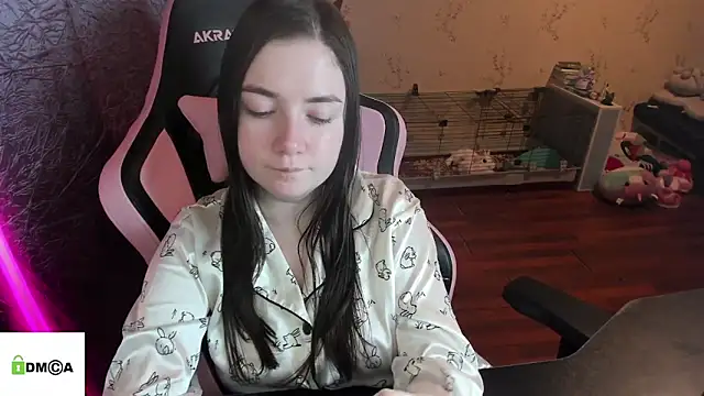 Snapshot of Crazy_forest_fairy chatting on February 15, 2026, 10:20 pm Crazy forest fairy online show from February 15, 2026, 10:20 pm