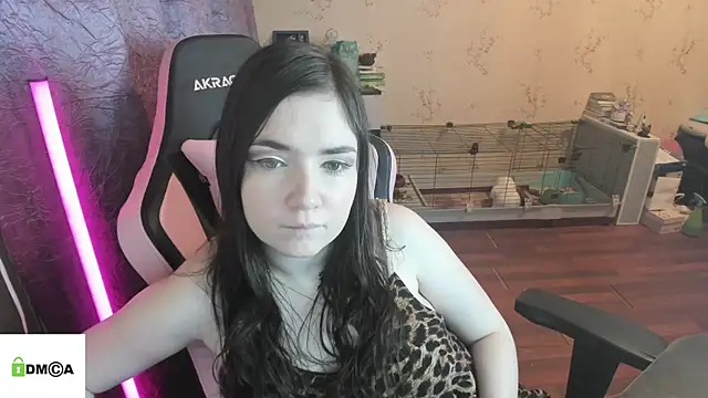 Snapshot of Crazy_forest_fairy chatting on March 25, 2026, 10:30 pm Crazy forest fairy online show from March 25, 2026, 10:30 pm