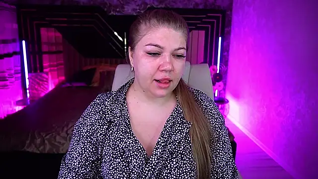 Snapshot of GabbieJay chatting on July 30, 2026, 12:37 pm GabbieJay online show from July 30, 2026, 12:37 pm