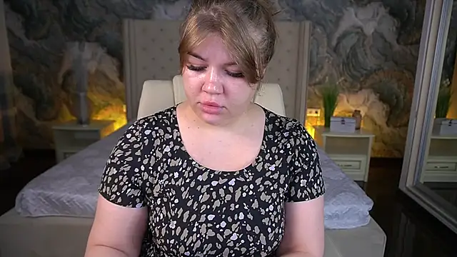 Snapshot of GabbieJay chatting on June 24, 2026, 12:48 pm GabbieJay online show from June 24, 2026, 12:48 pm
