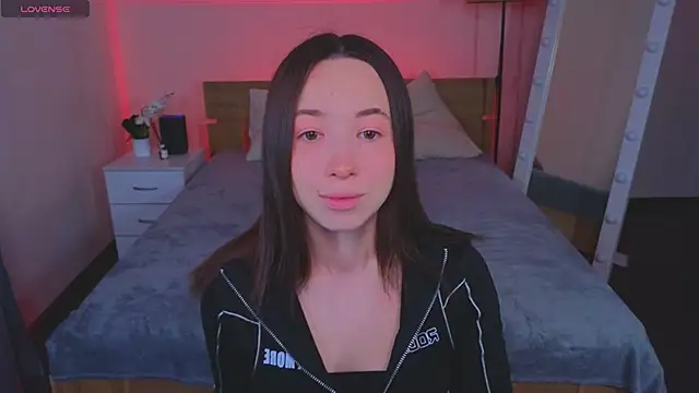 Snapshot of Hayle_Hill chatting on December 3, 2025, 2:01 am Hayle Hill online show from December 3, 2025, 2:01 am