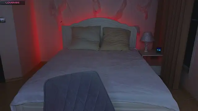 Snapshot of Hayle_Hill chatting on October 27, 2025, 11:38 pm Hayle Hill online show from October 27, 2025, 11:38 pm