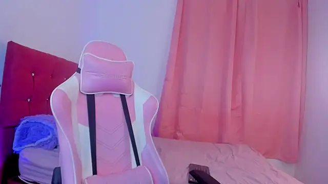 scarlett queen56 online show from March 12, 2025, 5:02 am