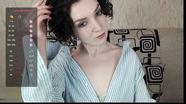 Snapshot of TinaWince chatting on March 23, 2025, 5:43 am TinaWince online show from March 23, 2025, 5:43 am