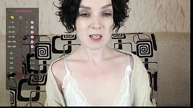 Snapshot of TinaWince chatting on March 13, 2025, 9:32 am TinaWince online show from March 13, 2025, 9:32 am