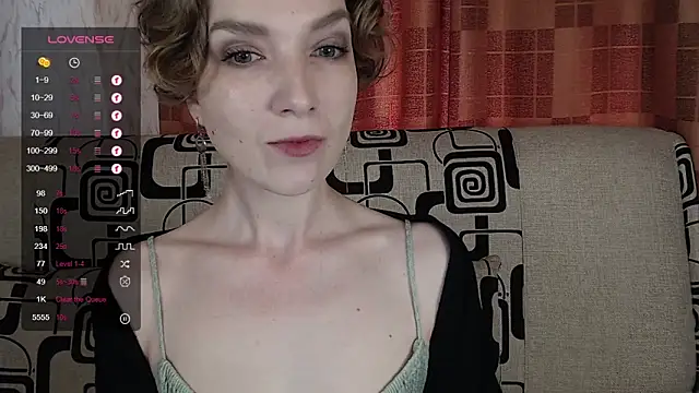 TinaWince online show from June 13, 2026, 4:54 am