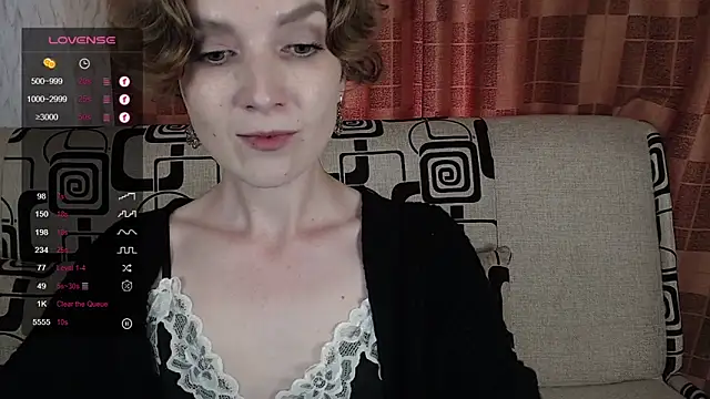 TinaWince online show from June 18, 2026, 9:14 am