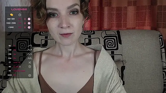 TinaWince online show from June 11, 2026, 4:42 am