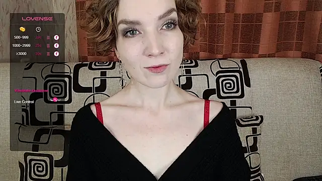 Snapshot of TinaWince chatting on November 20, 2025, 4:46 am TinaWince online show from November 20, 2025, 4:46 am