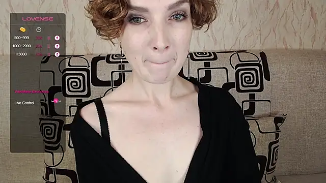 Snapshot of TinaWince chatting on October 5, 2025, 4:36 am TinaWince online show from October 5, 2025, 4:36 am