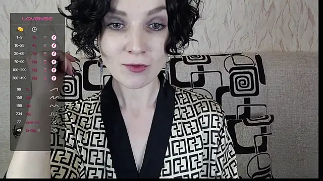 Snapshot of TinaWince chatting on March 9, 2025, 9:46 am TinaWince online show from March 9, 2025, 9:46 am