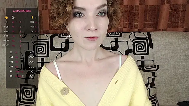 Snapshot of TinaWince chatting on November 30, 2025, 4:46 am TinaWince online show from November 30, 2025, 4:46 am