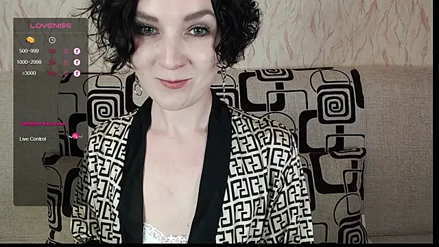 Snapshot of TinaWince chatting on March 16, 2025, 8:43 am TinaWince online show from March 16, 2025, 8:43 am